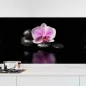 Preview: Küchenrückwand Folie Violette Orchideen - Zen-Motiv mit Reflexion Hauptbild