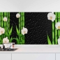 Preview: Küchenrückwand Folie asiatische Ruhe - Bambus & weiße Blüten Hauptbild