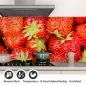 Preview: Küchenrückwand Folie Sommerliche Erdbeeren - Fruchtige Frische Detailbild 1