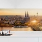 Preview: Küchenrückwand Folie Kölns Ufer im sanften Dämmerlicht Hauptbild 1