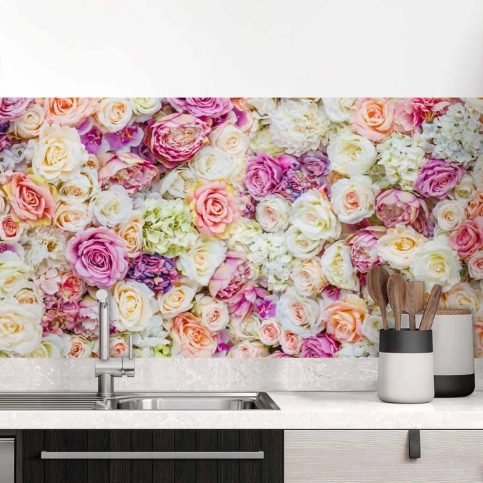 Küchenrückwand Folie elegante Rosen in Pastellfarben