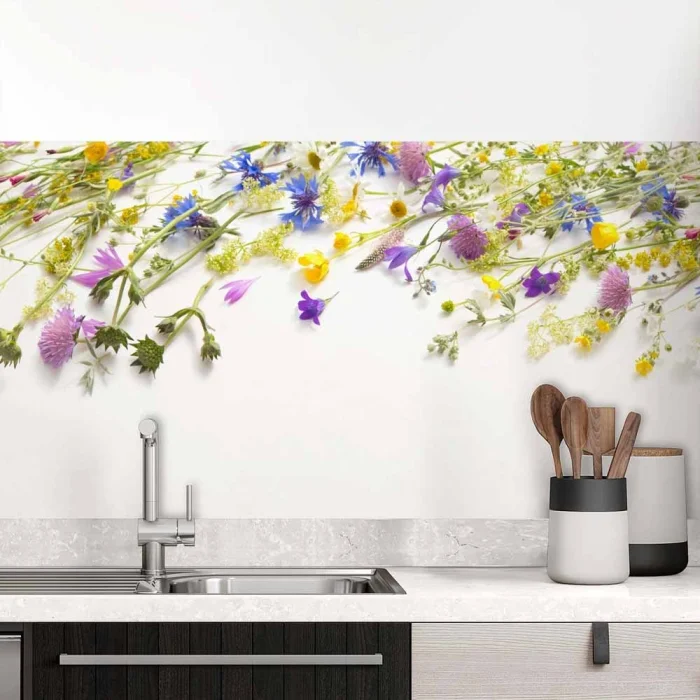 Küchenrückwand Folie Wildblumen – Frische und Farbe in Ihrer Küche Hauptbild