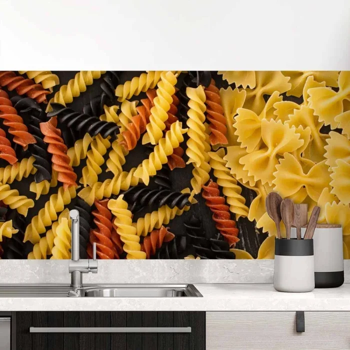 Küchenrückwand Folie Bunte Pasta - Italienisches Flair für Ihre Küche Hauptbild 1