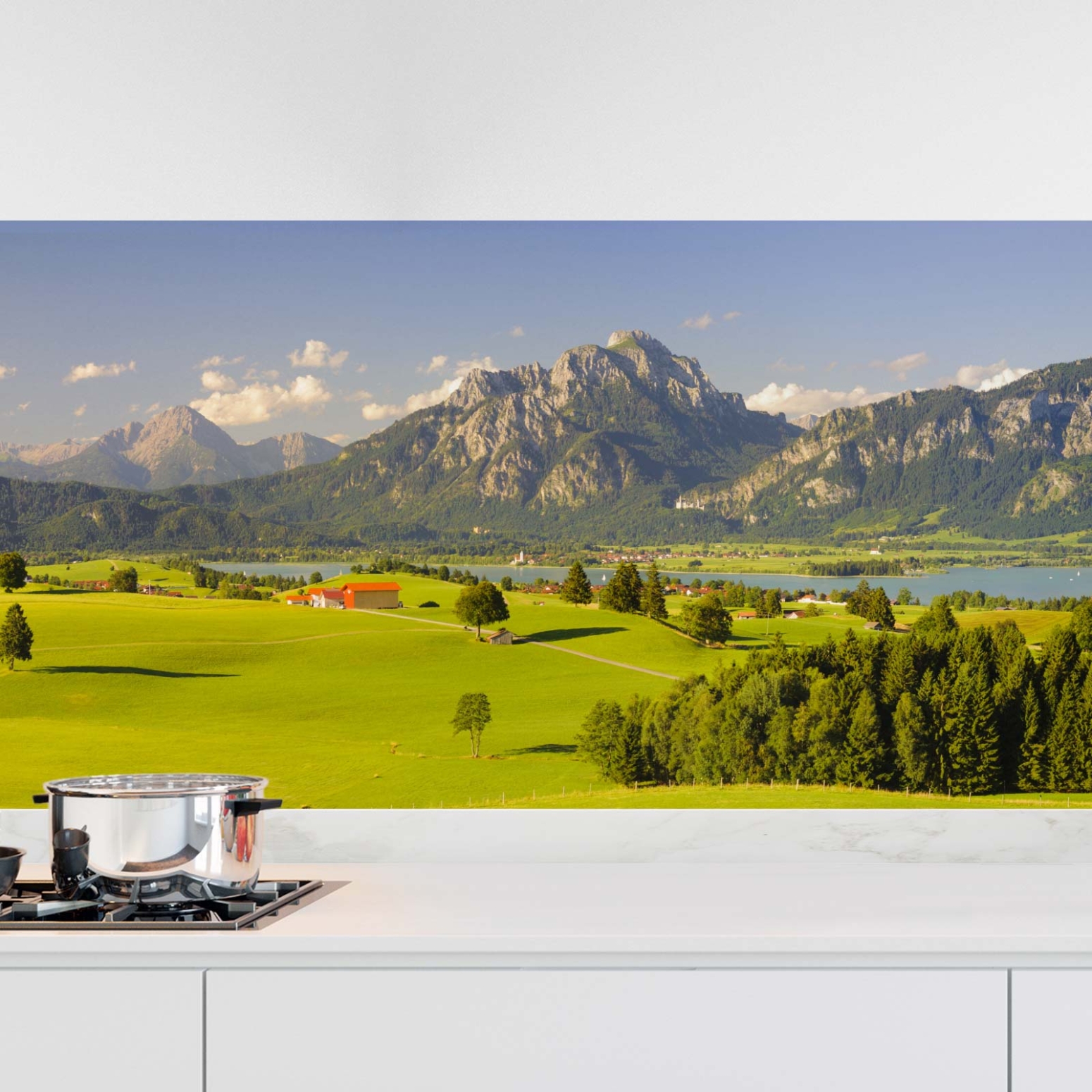 Küchenrückwand Folie grüne Weide Bergpanorama