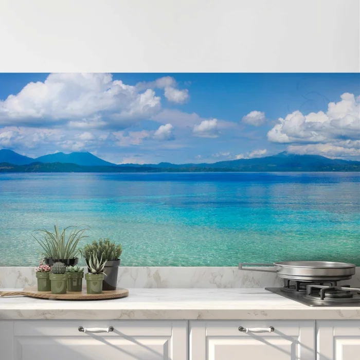 Küchenrückwand Folie Tiefblaues Meer & Wolkenpracht Hauptbild 1