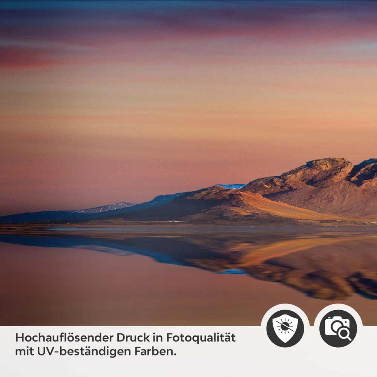 Küchenrückwand Folie Berg in perfekter Reflexion im Meer Detailbild 2