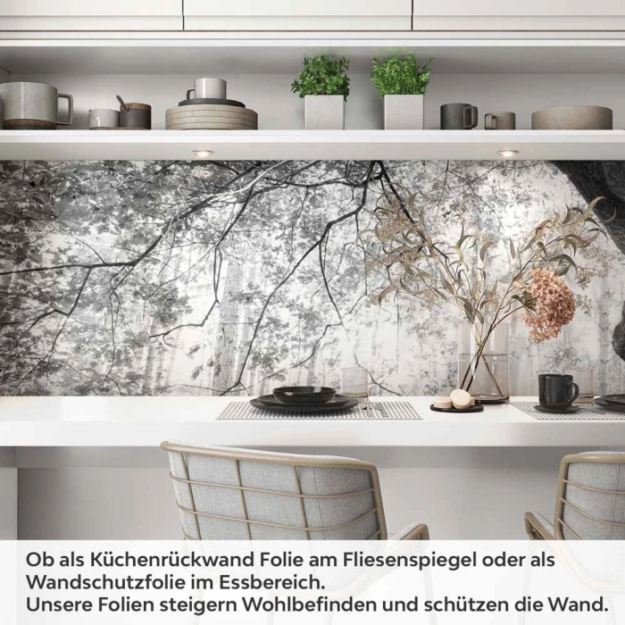 Küchenrückwand Folie Baum im Licht - Schwarz-Weiß Waldmotiv Artikelbild 1