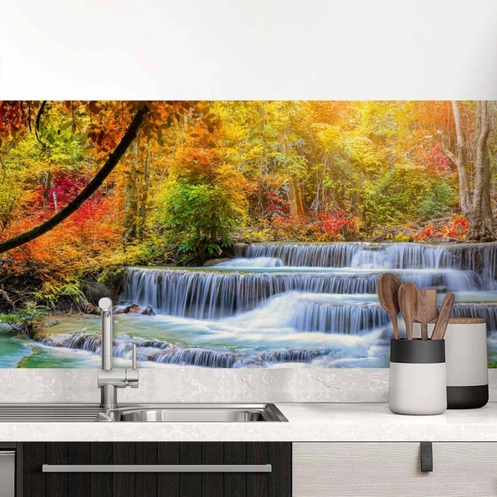 Küchenrückwand Folie Wasserfall im Herbstwald