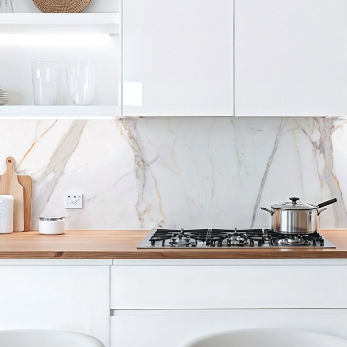 Küchenrückwand Platte | Marmoroptik mit Goldakzenten