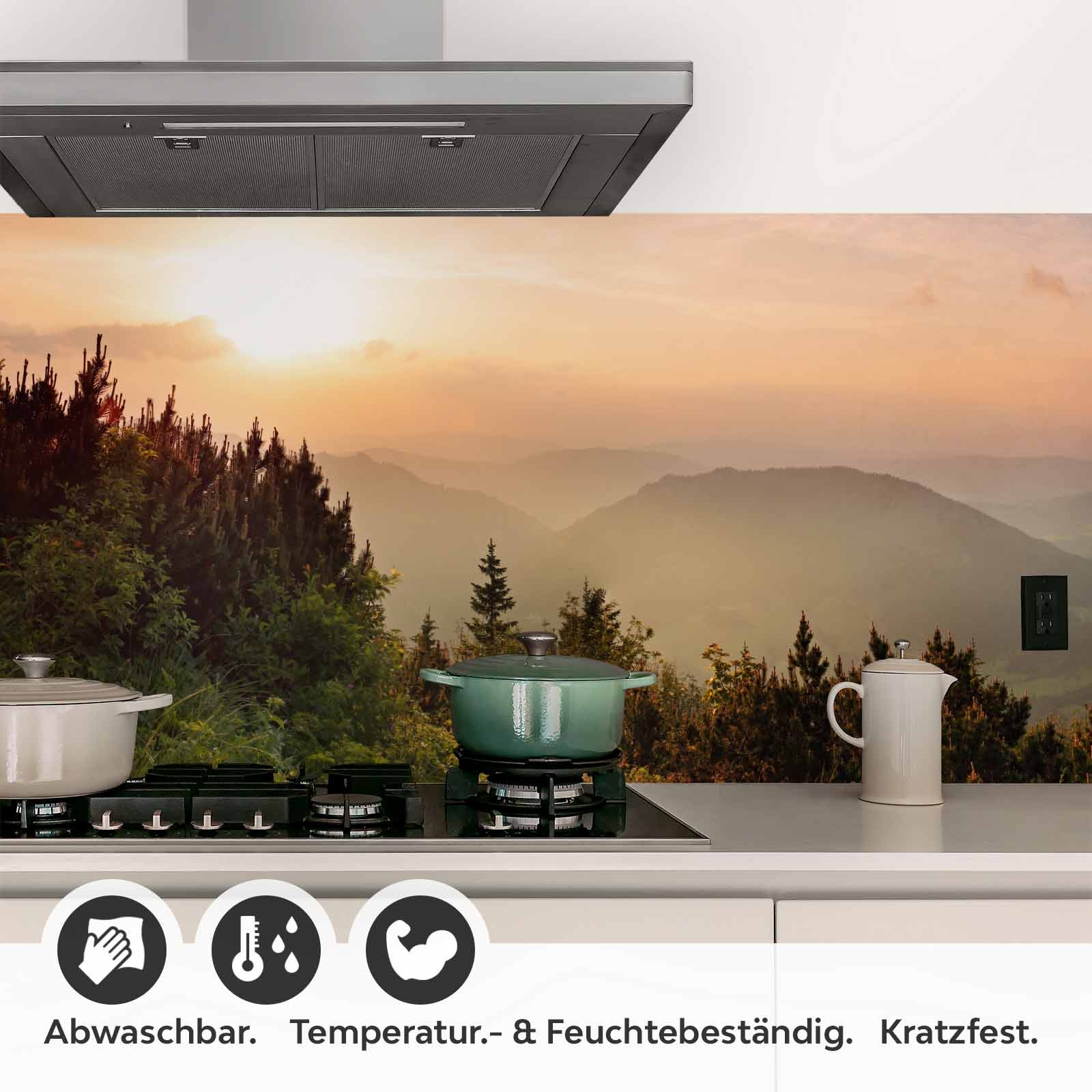 Küchenrückwand Folie Abendlicher Bergzauber – Landschaft im Sonnenuntergang Detailbild 1