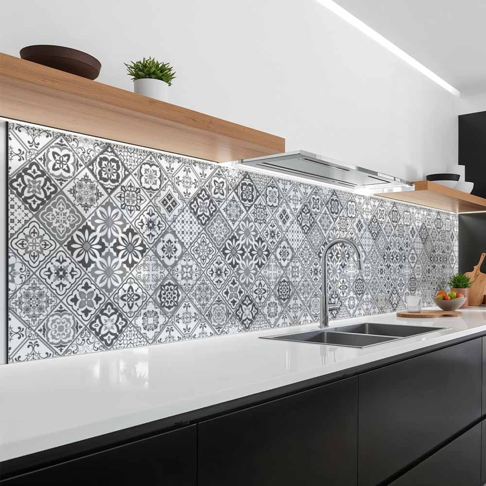 Küchenrückwand Platte Filigranes Rauten‑Mosaik in Grau Artikelbild 1