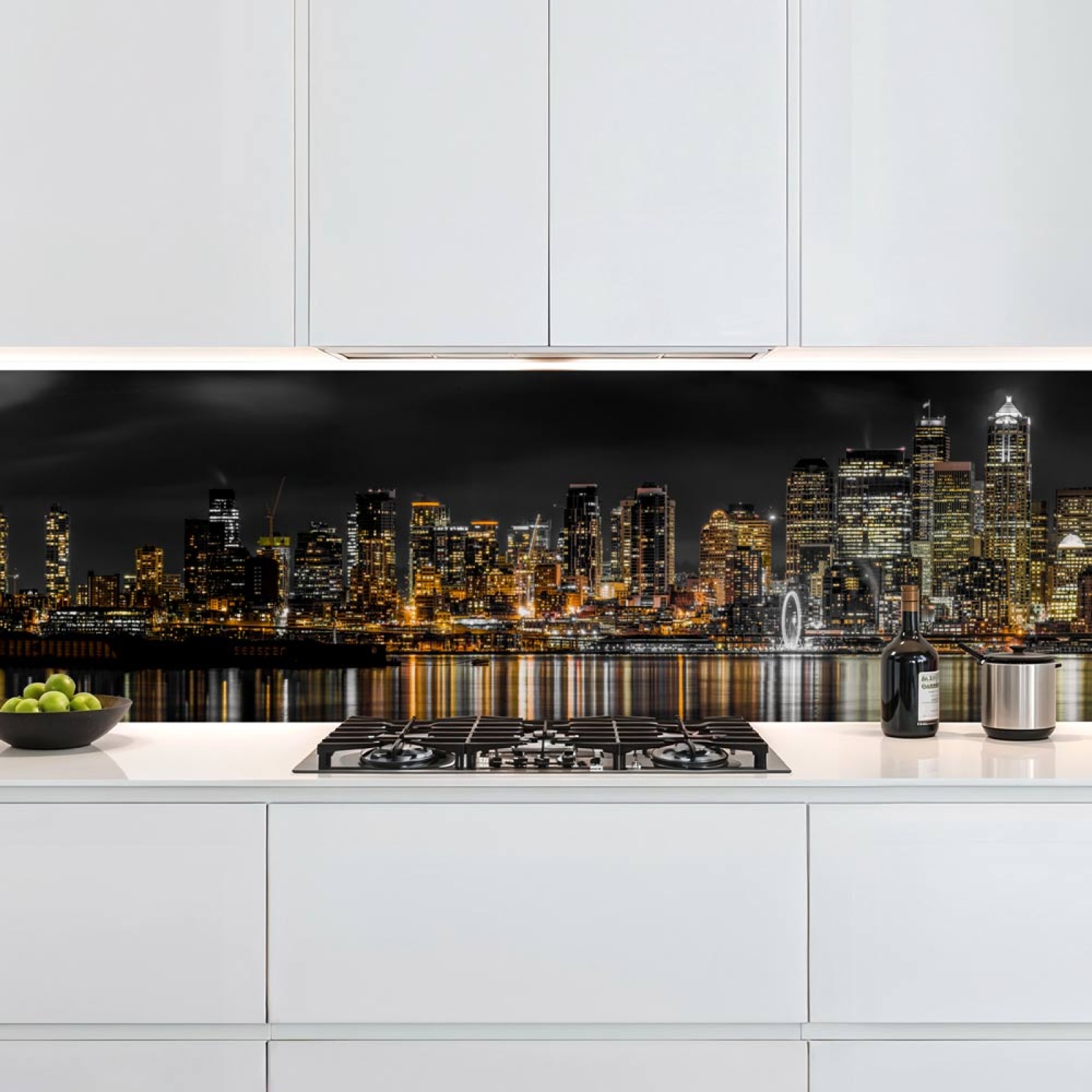 Küchenrückwand Platte Skylines-Lichter im Spiegel des Sees Artikelbild 2