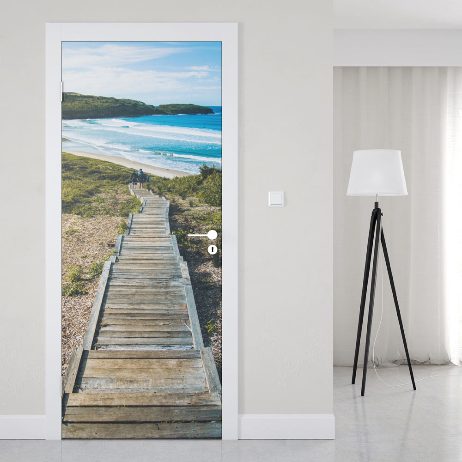 Türfolie Holztreppe zum Meer Artikelbild 1