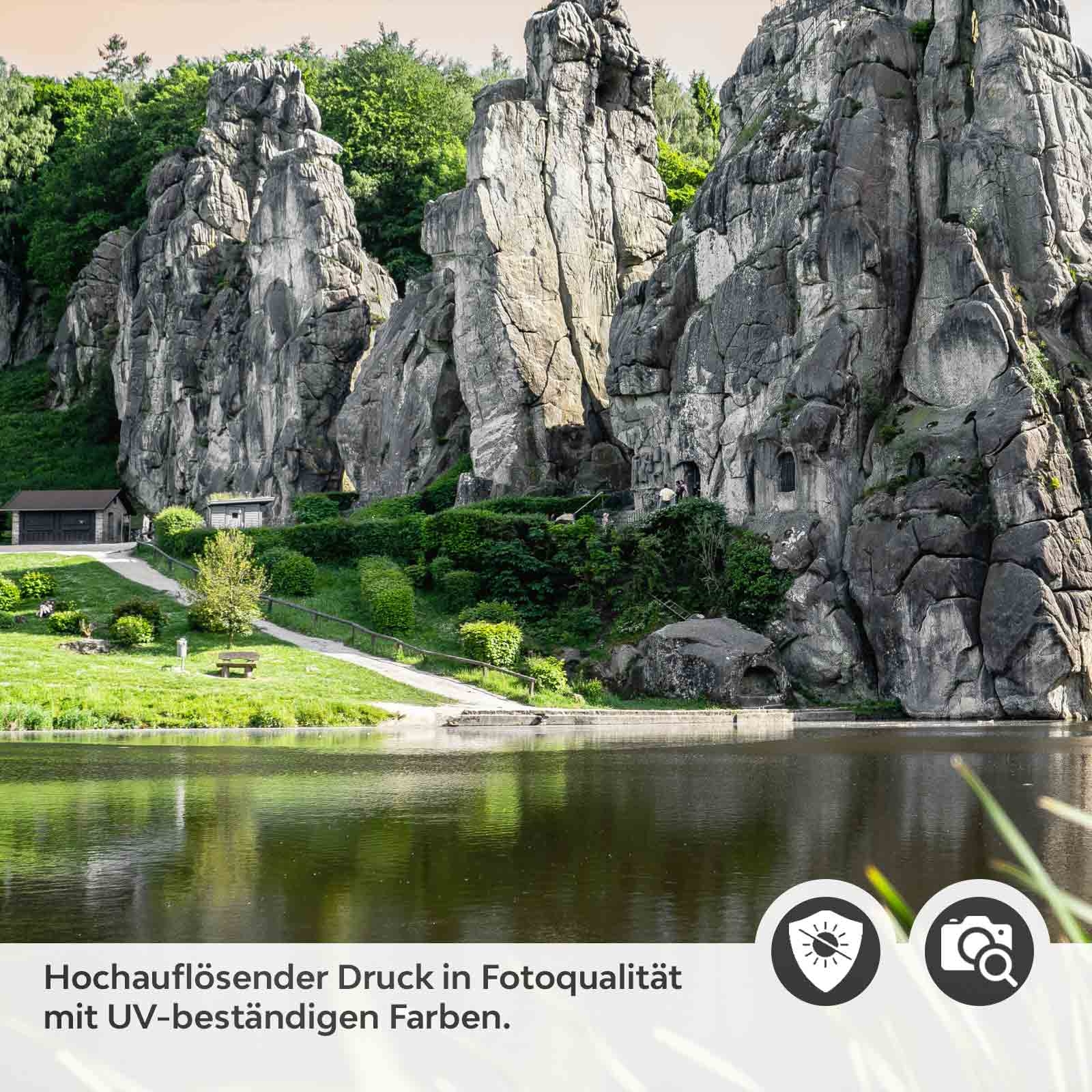 Türfolie Externsteine Felsformation am Wasser Detailbild 2