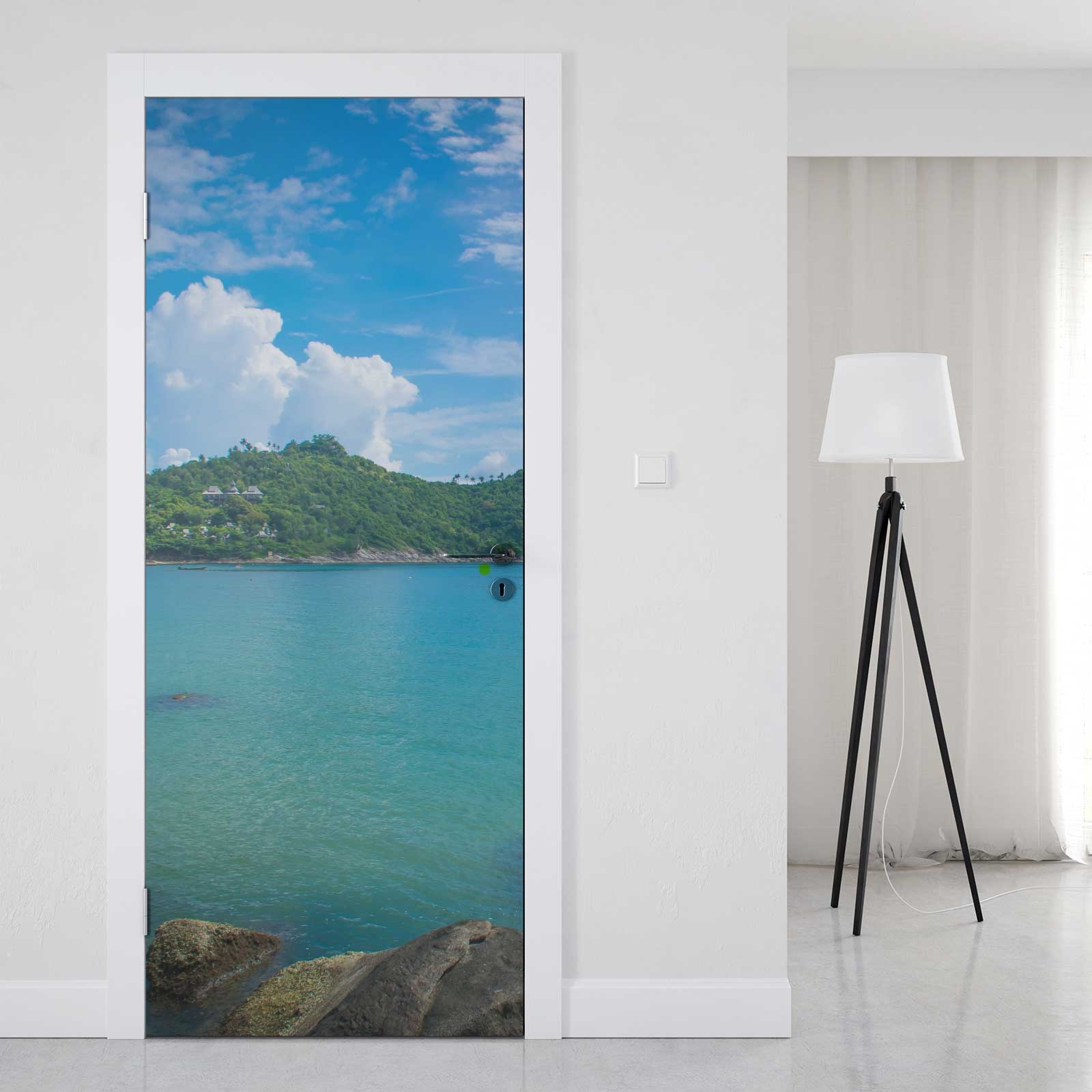 Türfolie Türkis trifft Tropen – ein Fenster ins Inselparadies Artikelbild 1