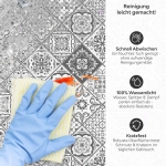 Mobile Preview: Küchenrückwand Platte Portugiesische Raute Kacheln in Grau Produktdetailbild 3: Reinigung leicht gemacht!