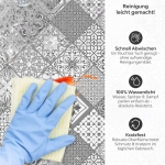 Mobile Preview: Küchenrückwand Platte Monochrome Azulejo‑Rauten in Grau Produktdetailbild 3: Reinigung leicht gemacht!