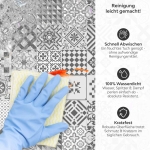 Mobile Preview: Küchenrückwand Platte Dynamisches Graues Patchwork Produktdetailbild 3: Reinigung leicht gemacht!